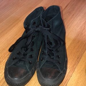 Black converse